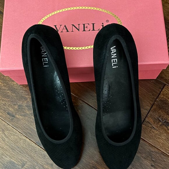 Vaneli Black Flats - Picture 1 of 13